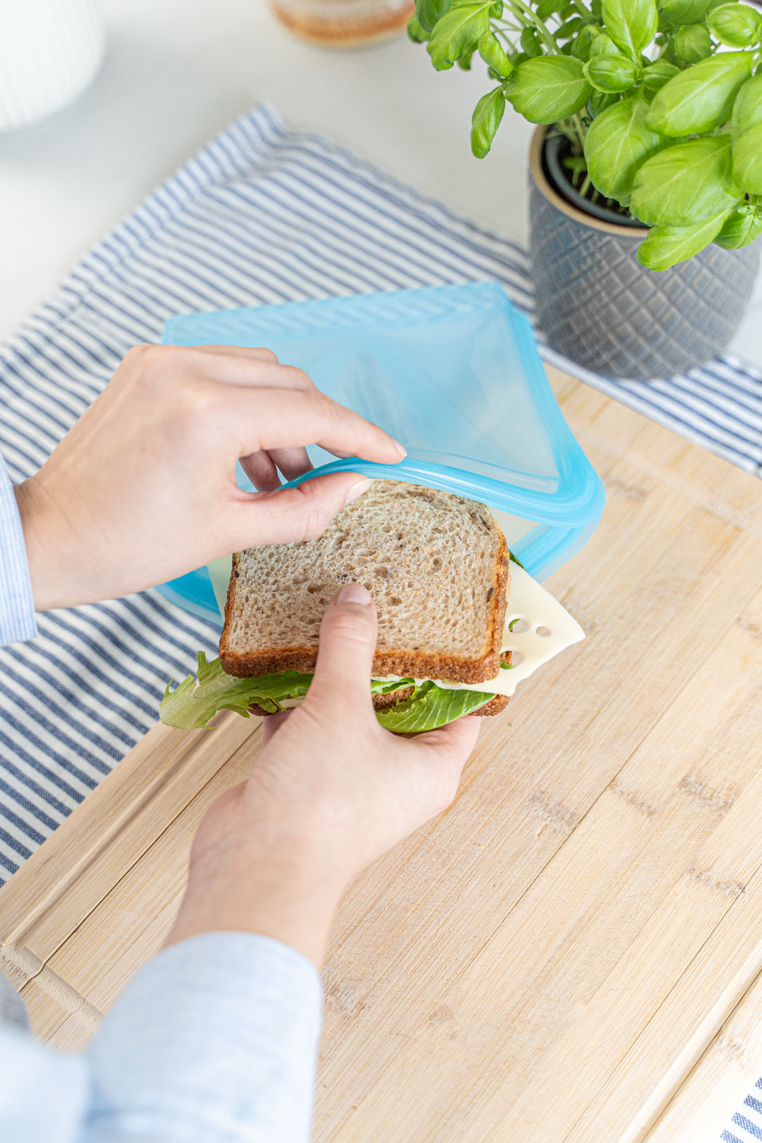 Daugkartinio naudojimo silikoninis maišelis 800 ml